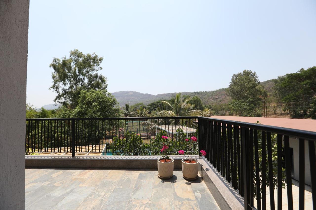 Golden Fields Resort Mulshi Exterior foto