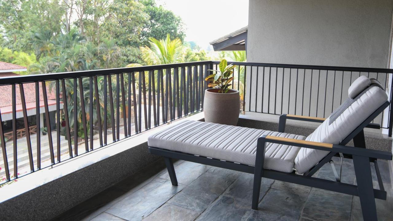 Golden Fields Resort Mulshi Exterior foto