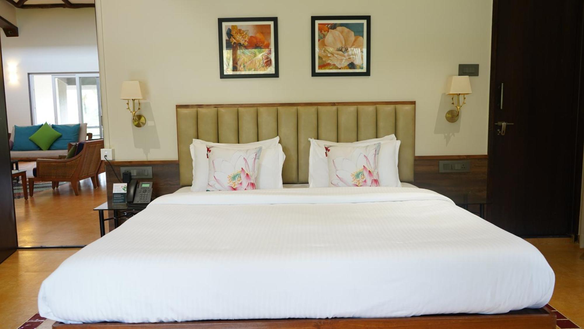 Golden Fields Resort Mulshi Exterior foto