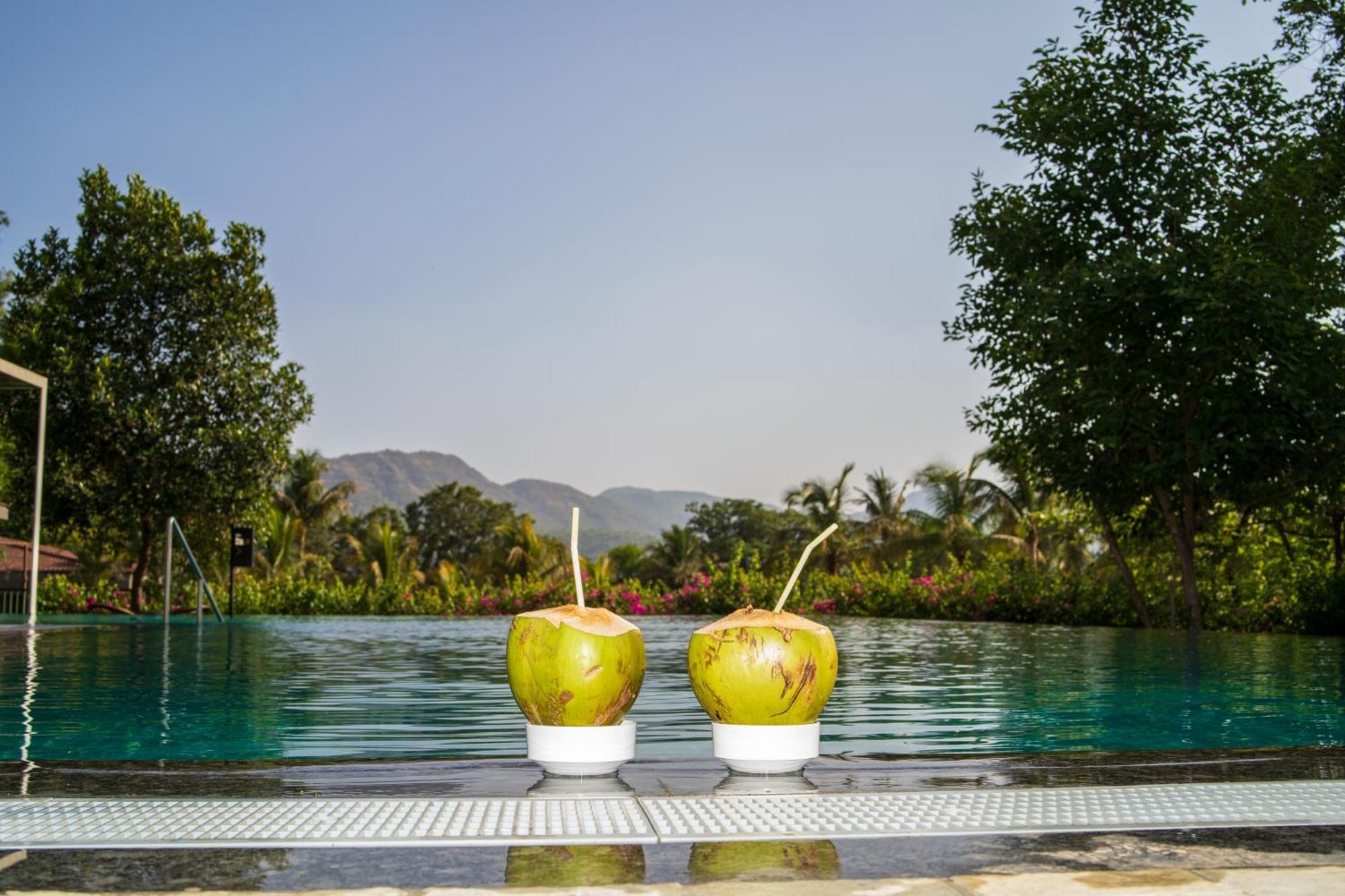 Golden Fields Resort Mulshi Exterior foto
